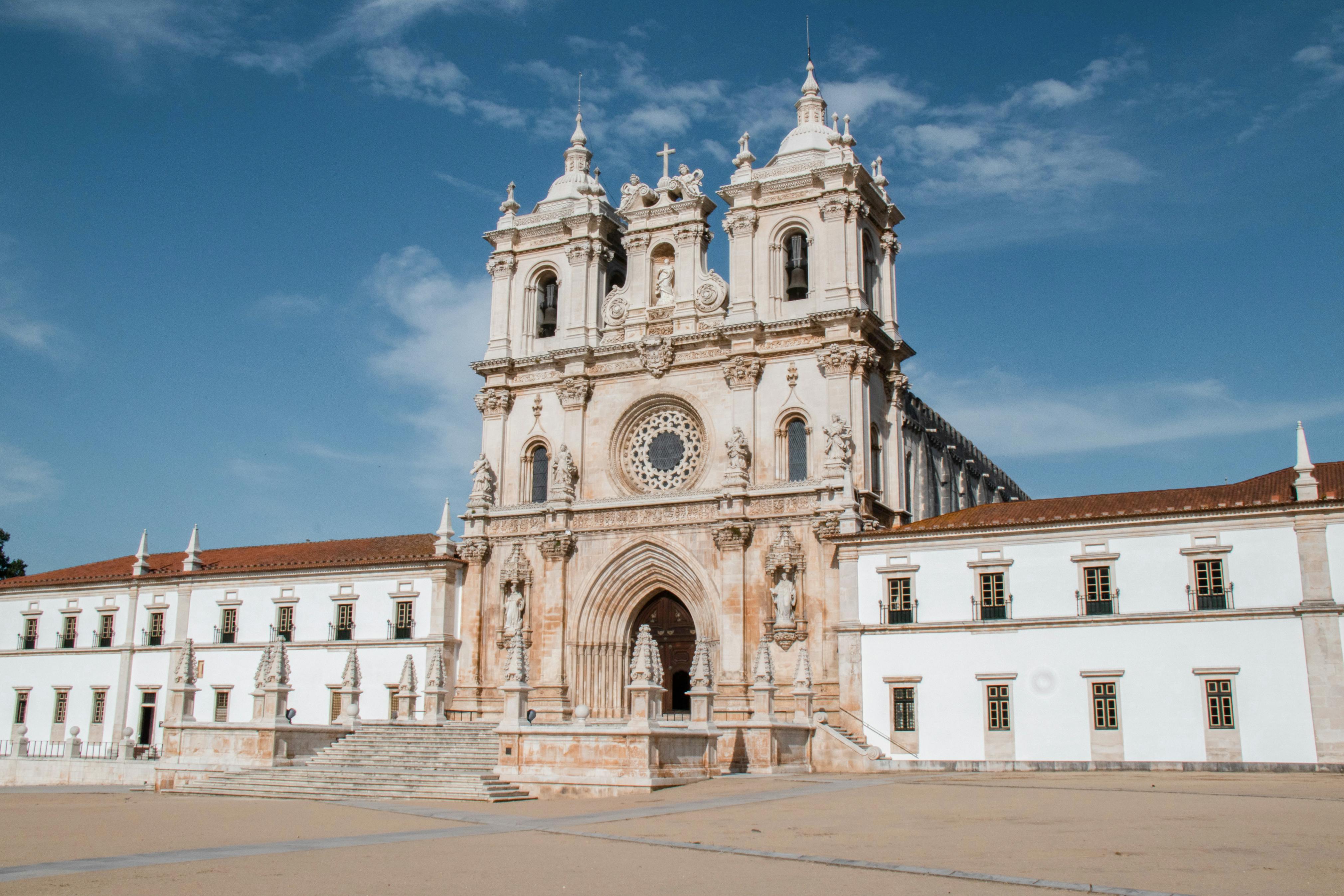 PRT_Terracotta Sculptures Alcobaça Monastery_Facade