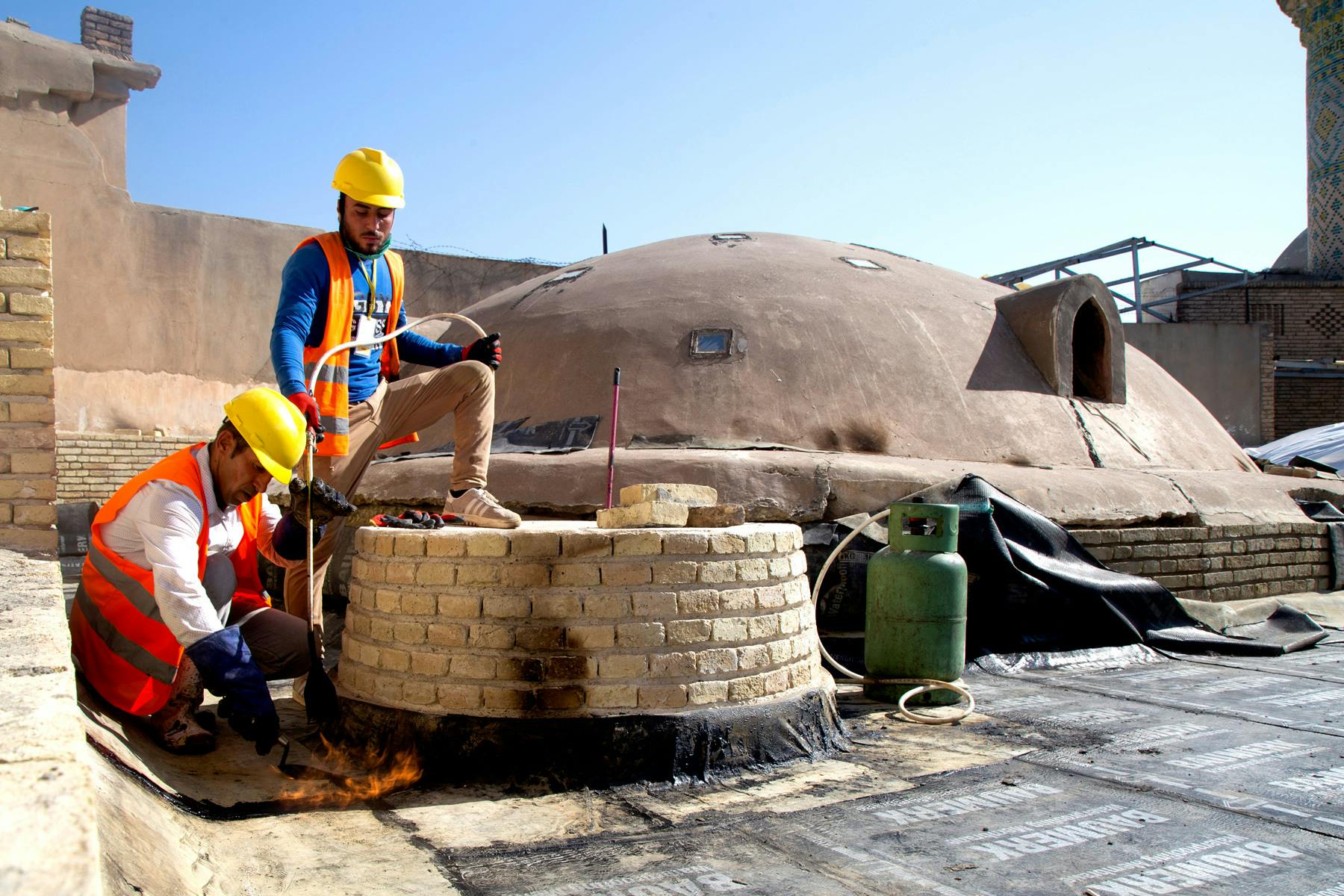 Waterproofing the roof of the hammam during conservation, 2019