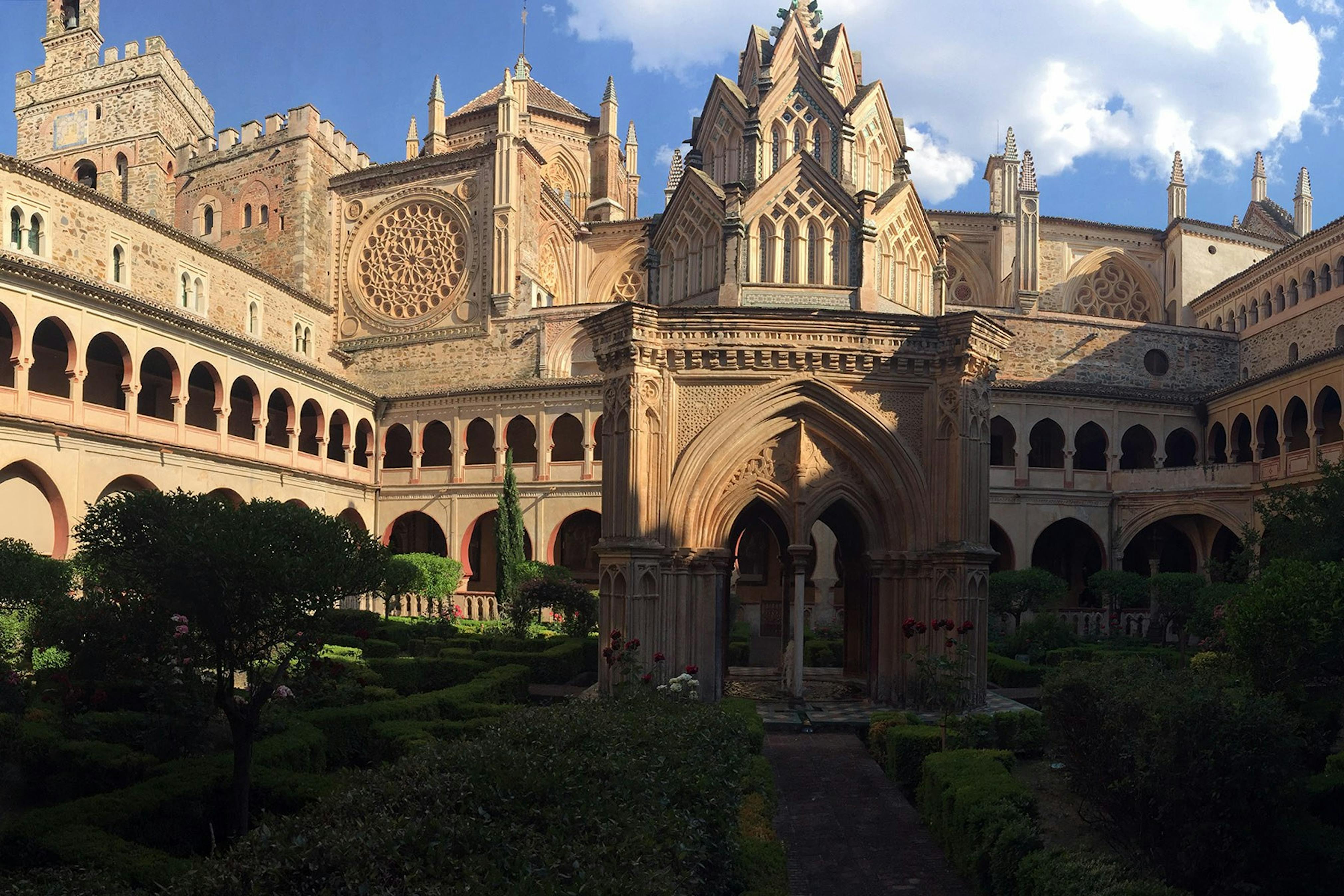 1a esp guad cloister view 2015