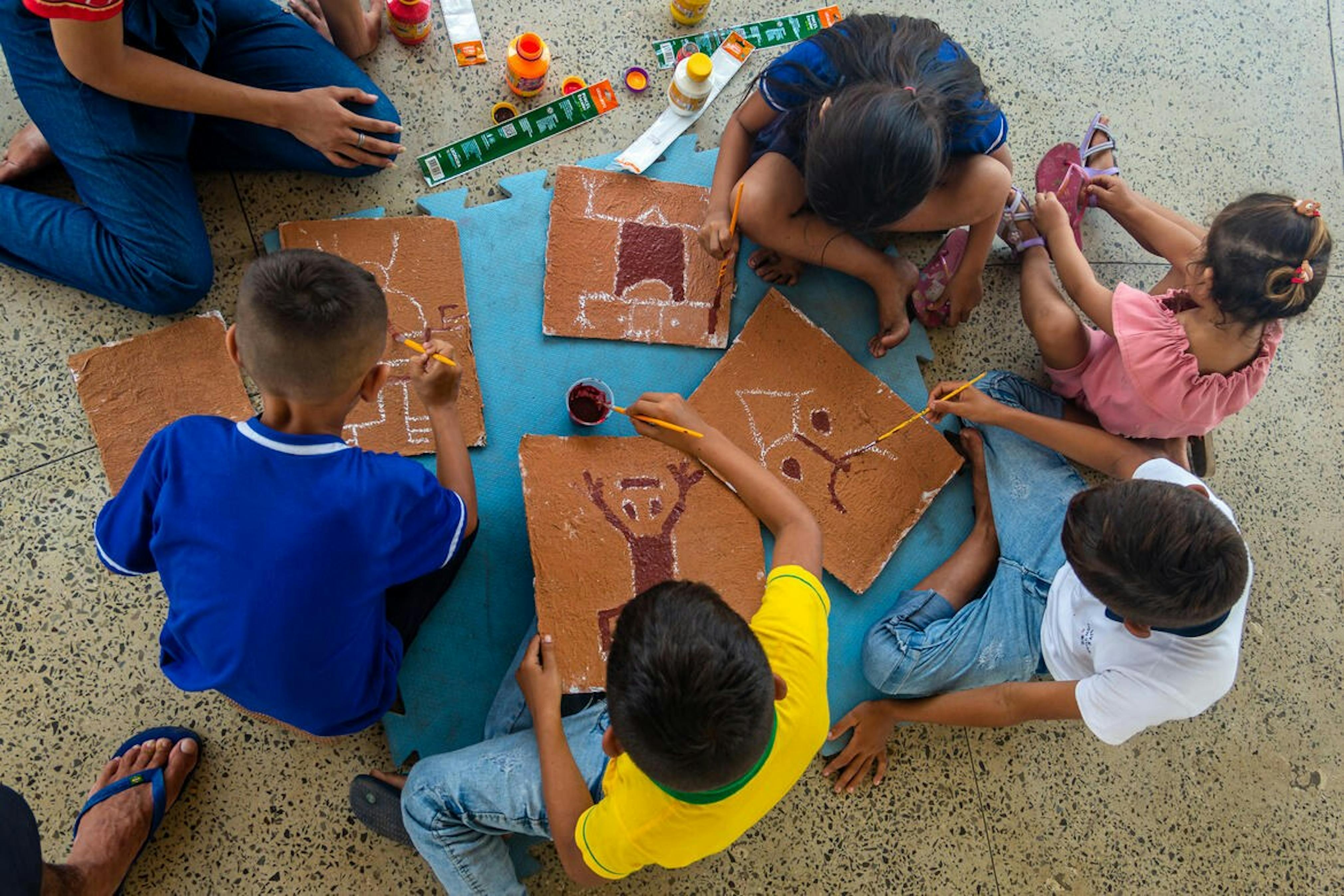 Monte Alegre State Park Watch Day 2022 - Local children painting