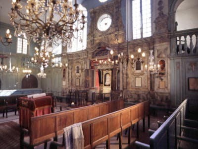 Model Hooker Carpentras Adult Guide Carpentras