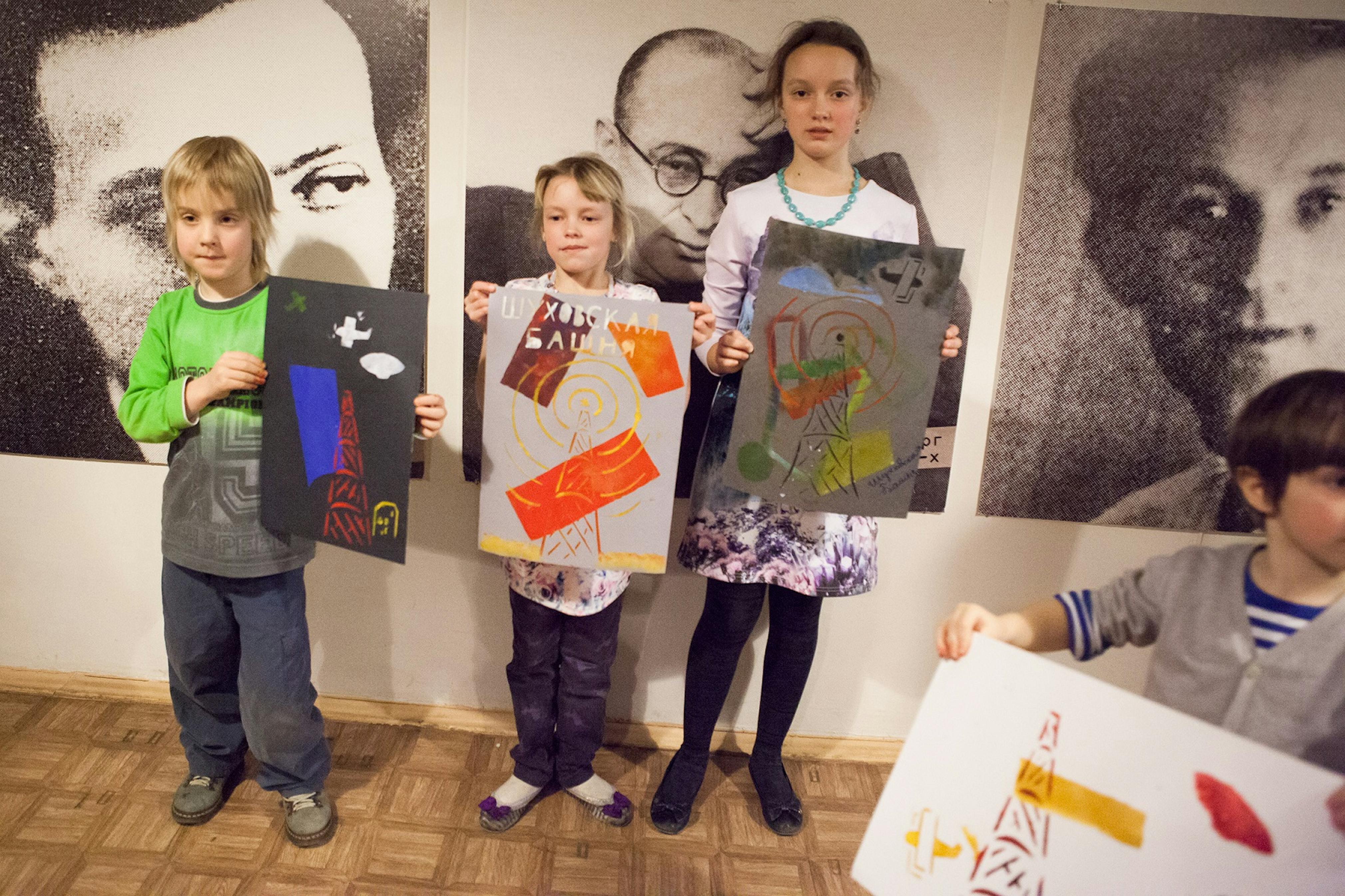 Watch Day artists display their creations. Photo: Natalia Melikova for World Monuments Fund, 2016