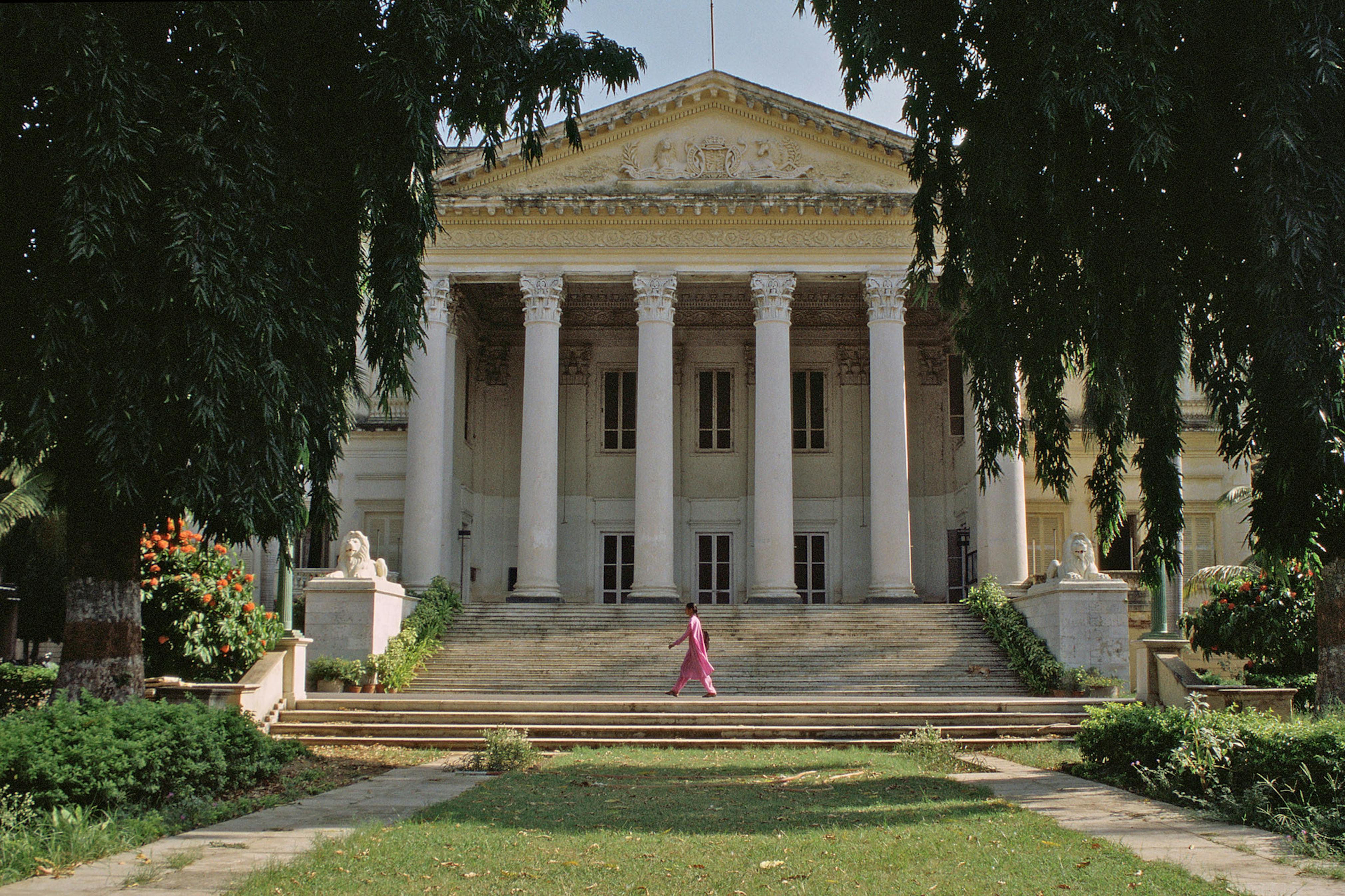 Façade in a classical revival style , 2002
