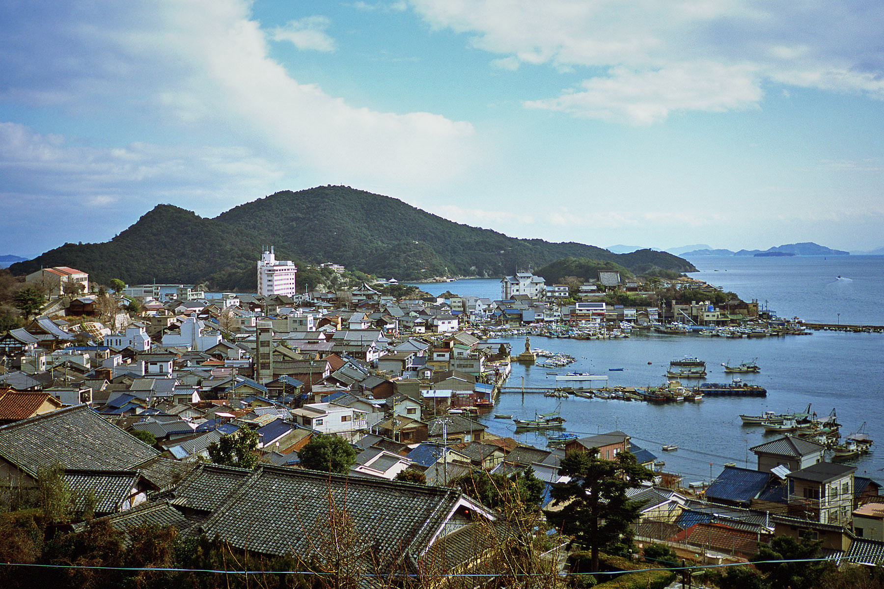Tomo Port Town