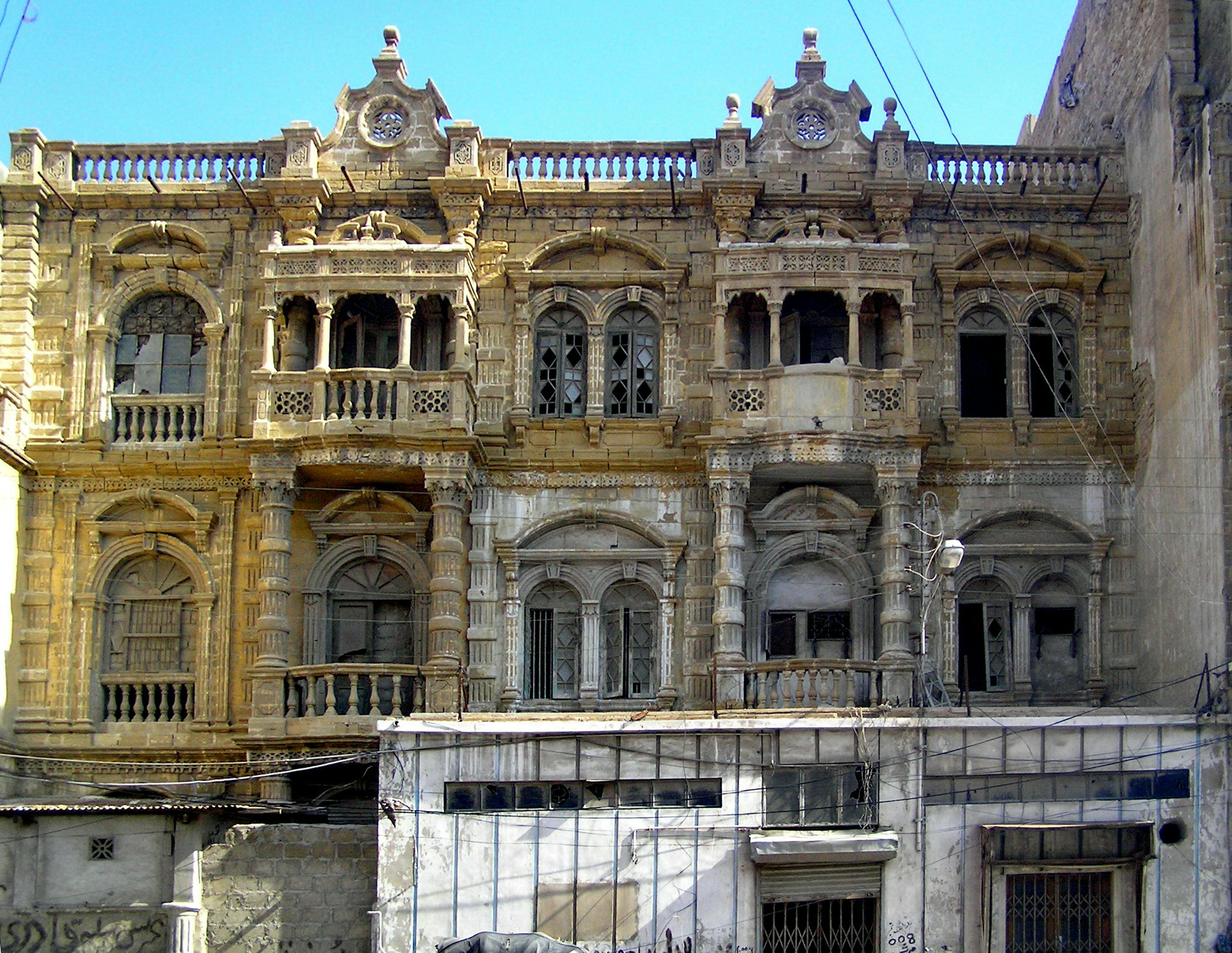 A streetscape in Historic Karachi, Pakistan, a 2018 World Monuments Watch site.