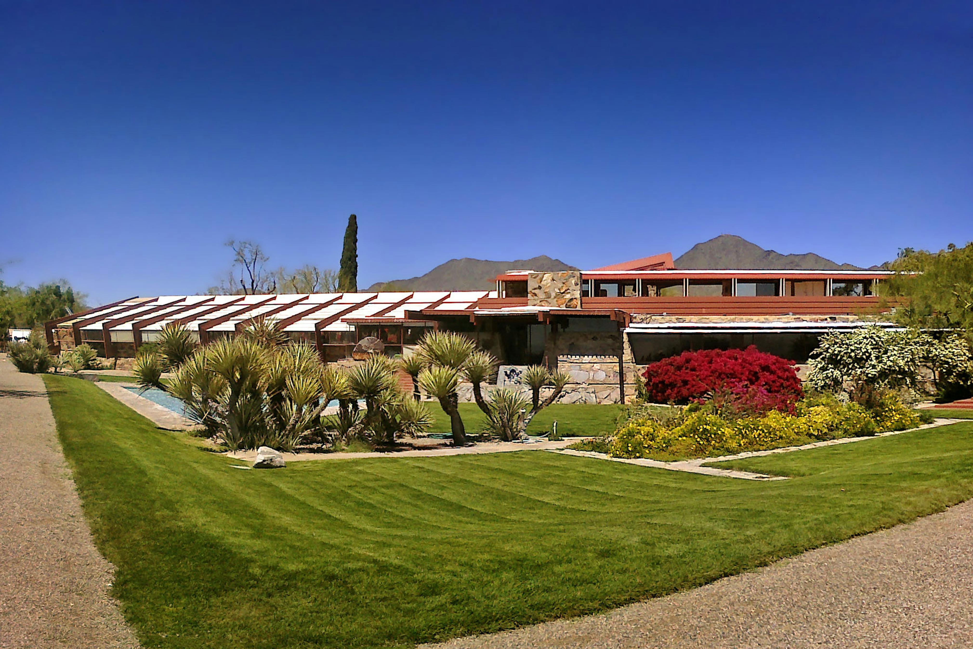 74 usa taliesinwest