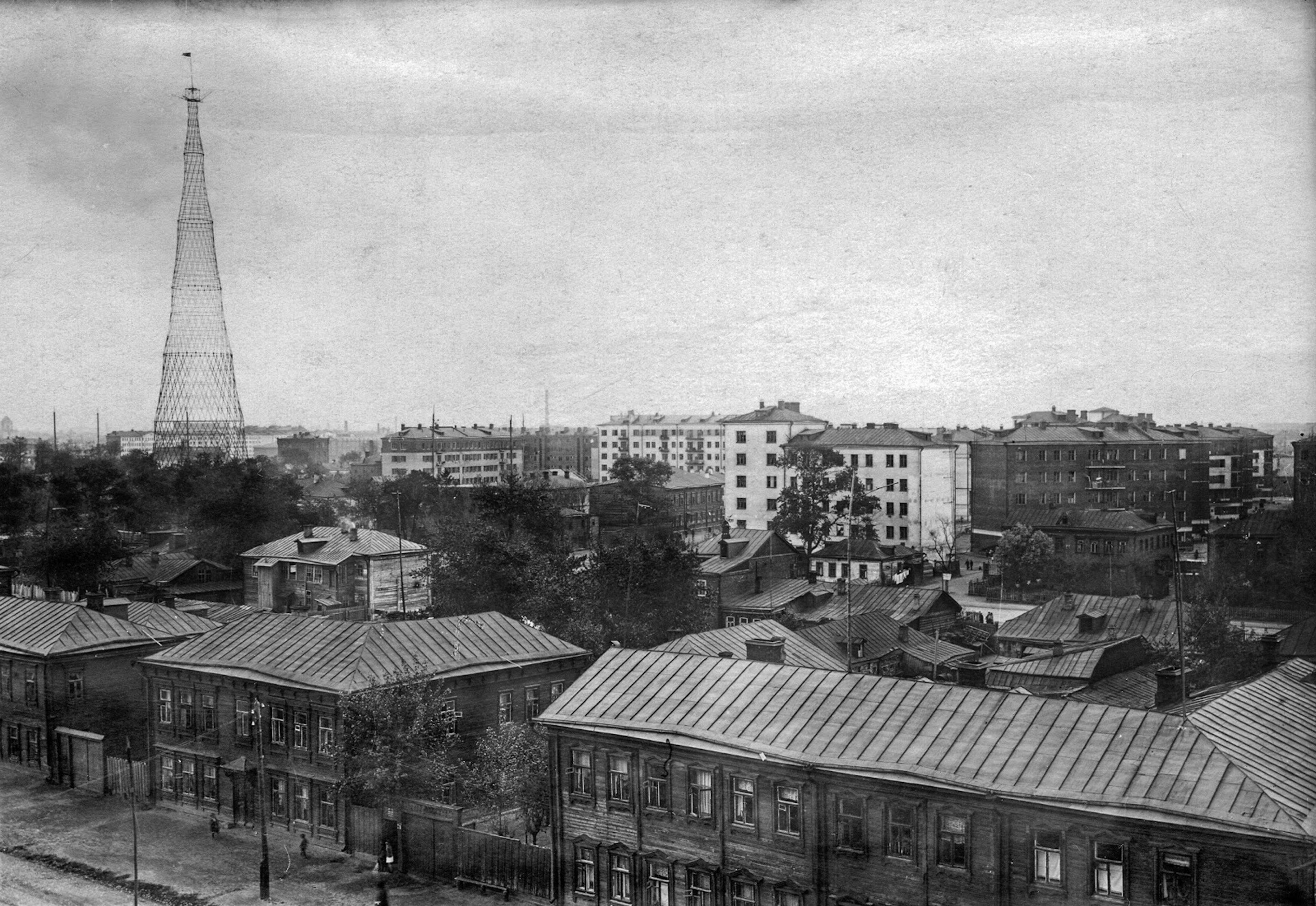A historical view of the Shukhov Tower, a few years after its construction, 1929