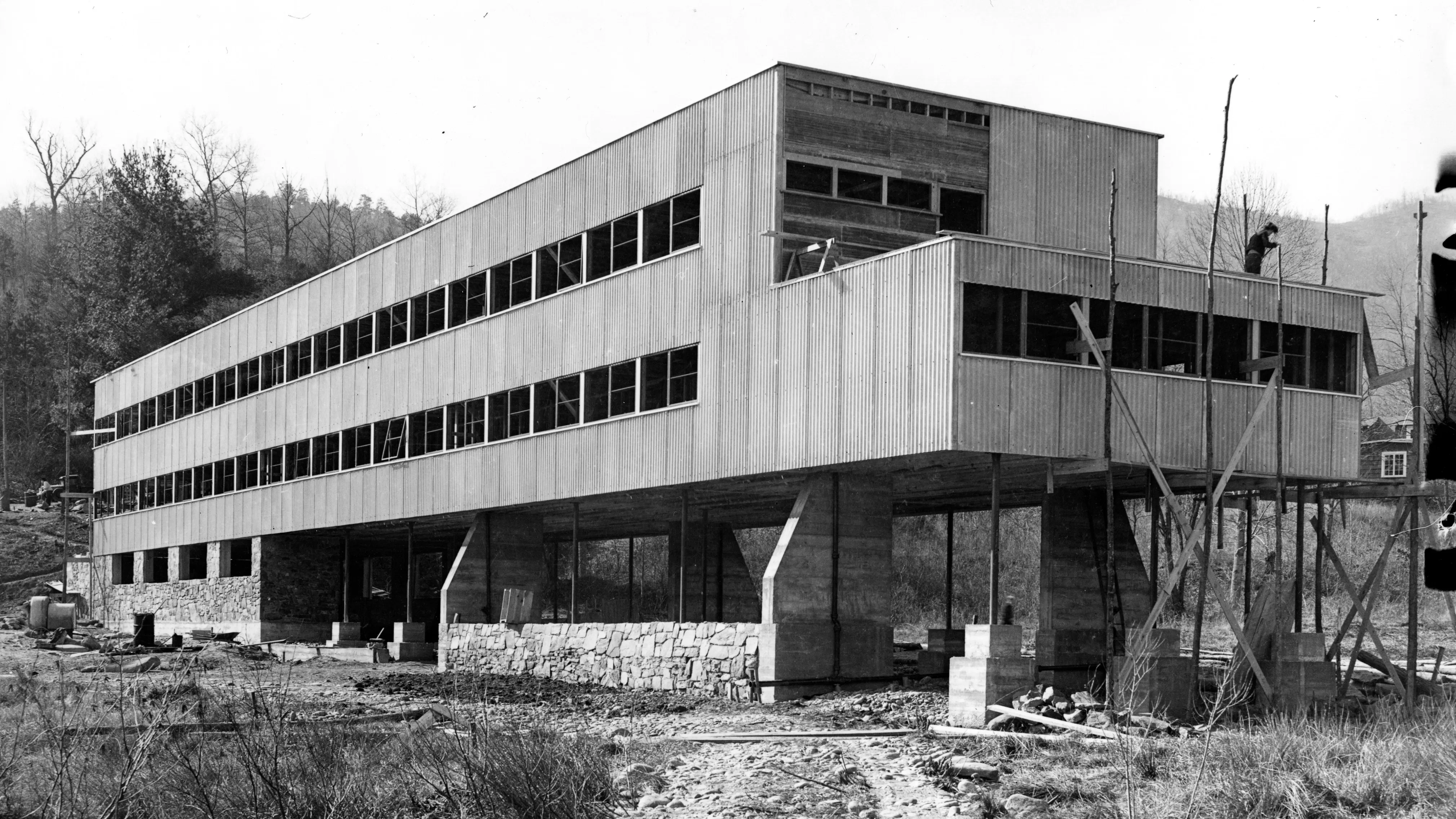 BMC 02 16 X9 BMCCRP Box90 Studies Building nearingcompletion 001